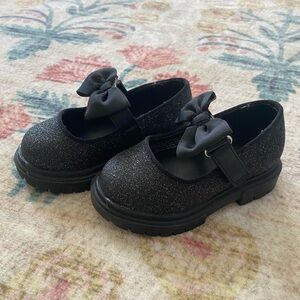 Cat & Jack Black Sparkle Dress Shoes with Bow